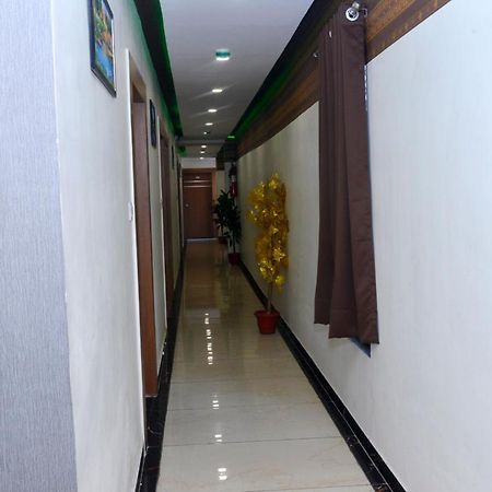 Hotel Asopalav 甘地讷格尔 外观 照片