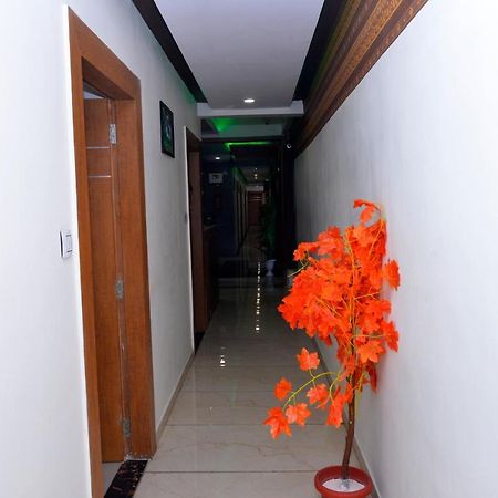 Hotel Asopalav 甘地讷格尔 外观 照片