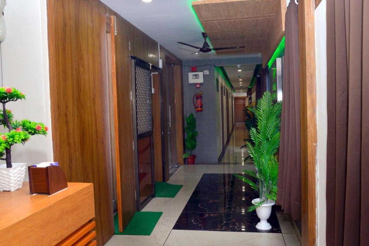 Hotel Asopalav 甘地讷格尔 外观 照片