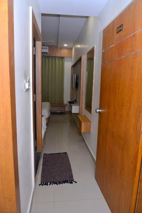 Hotel Asopalav 甘地讷格尔 外观 照片
