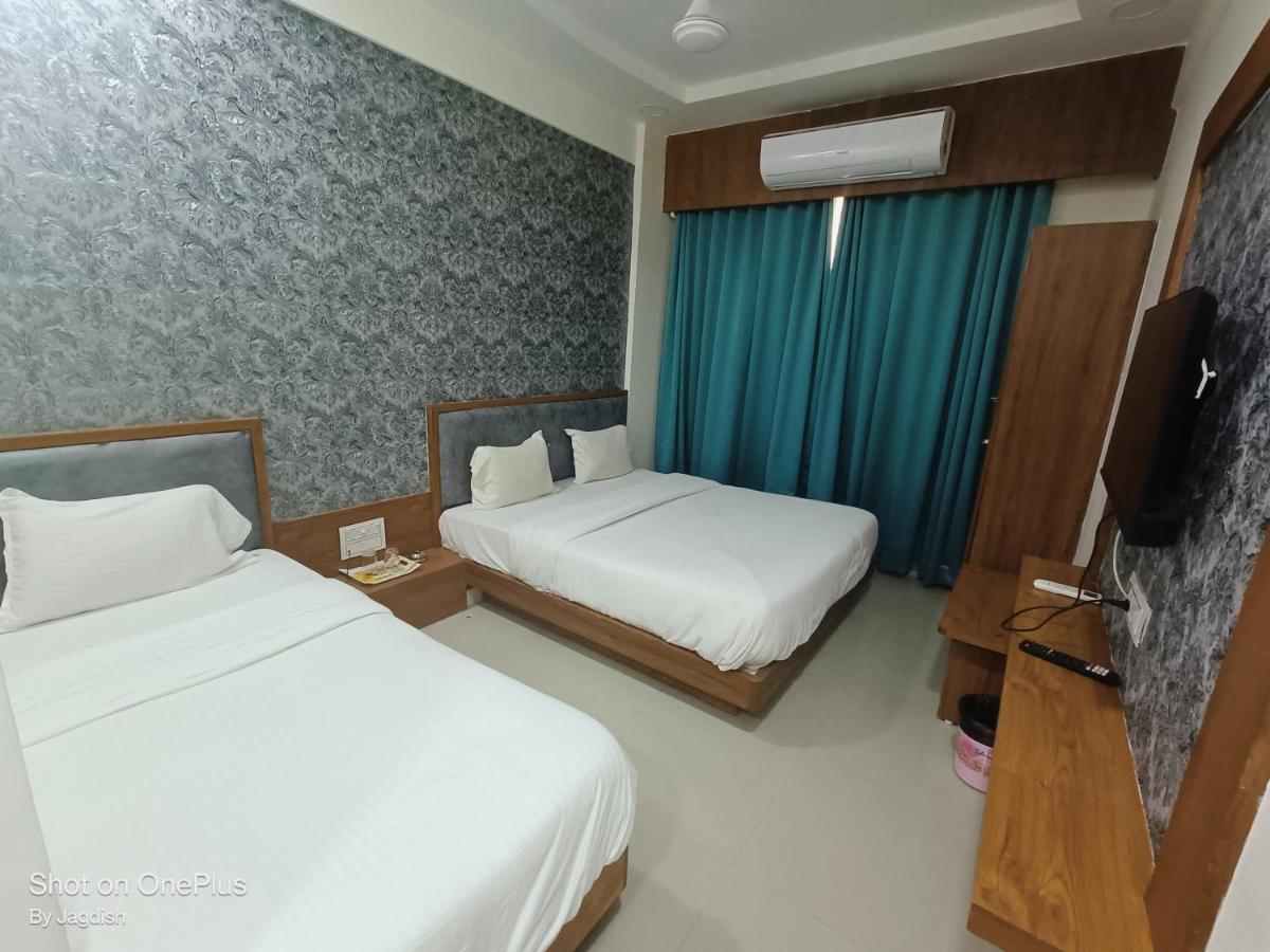 Hotel Asopalav 甘地讷格尔 外观 照片